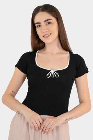 Blusa tejida de manga corta