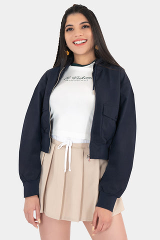 Chamarra con hoodie desmontable