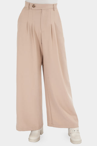 Pantalón ancho con pinzas y bolsillos