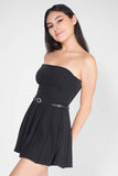 Vestido strapless corto