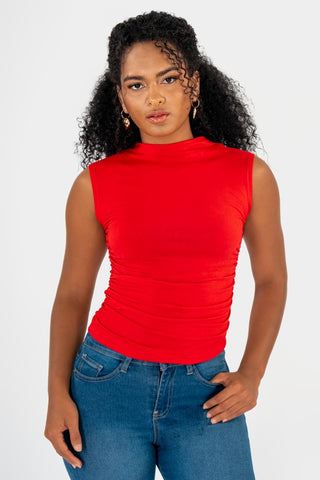 Playera sin mangas de cuello alto