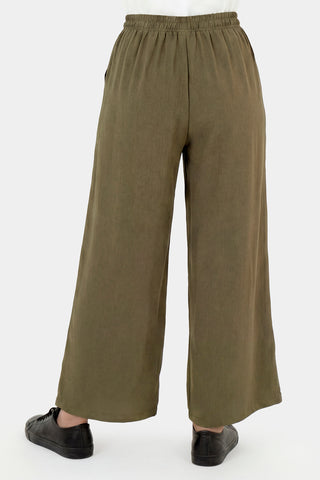 Pantalón ancho con cinturón