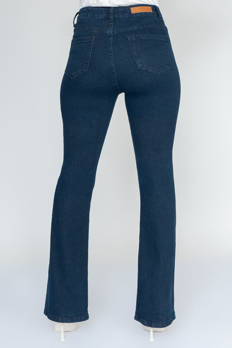 Jeans tiro alto corte campana