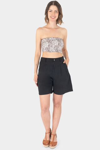 Short con pinzas y bolsillos