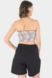 Short con pinzas y bolsillos