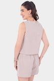 Conjunto de chaleco y falda short
