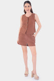 Conjunto de chaleco y falda short