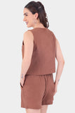 Conjunto de chaleco y falda short