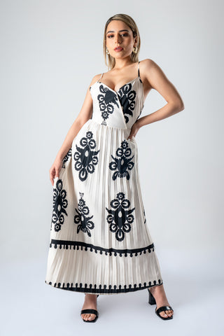 Vestido largo tableado con amarre