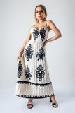 Vestido largo tableado con amarre