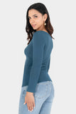 Blusa de manga larga con escote asimetrico
