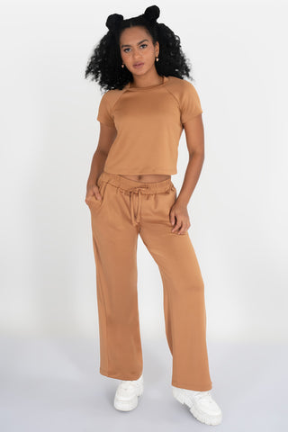 Conjunto de playera y pantalón