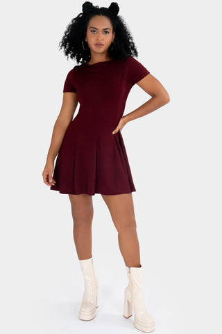 Vestido corto de manga corta
