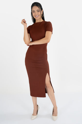 Vestido midi de manga corta