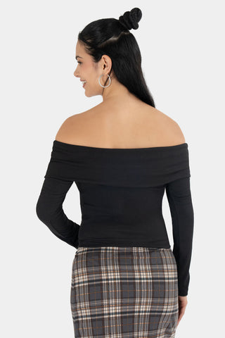 Blusa de manga corta con hombros descubiertos